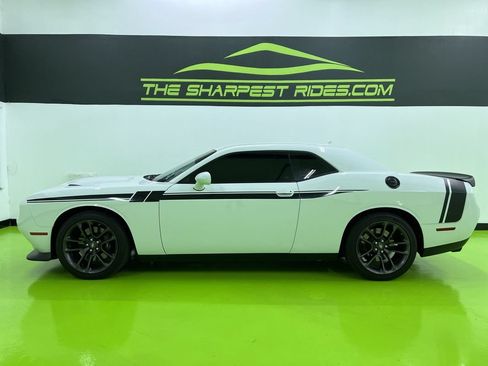 Used 2021 Dodge Challenger R/T Scat Pack w/ Driver Convenience Group RWD image 6