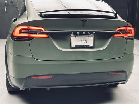 Used 2018 Tesla Model X 75D AWD/4WD image 16