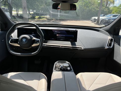 Used 2024 BMW iX xDrive50 w/ Sport Package AWD/4WD image 29