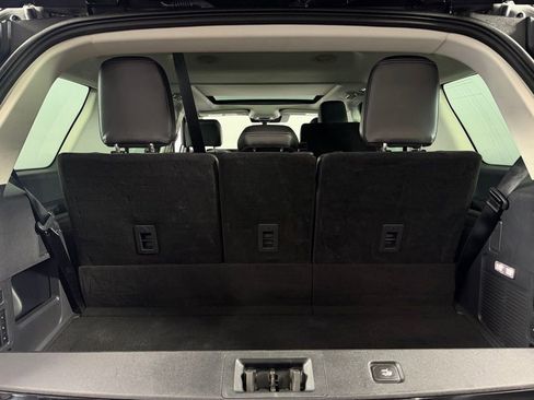 Used 2025 Ford Expedition Platinum image 38