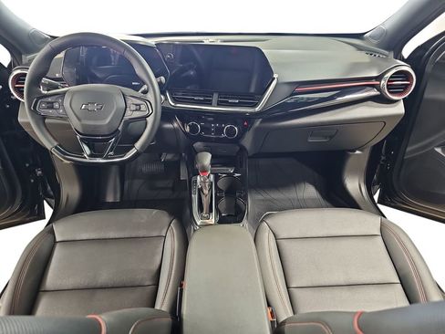 Certified 2025 Chevrolet Trax RS w/ Sunroof Package image 11