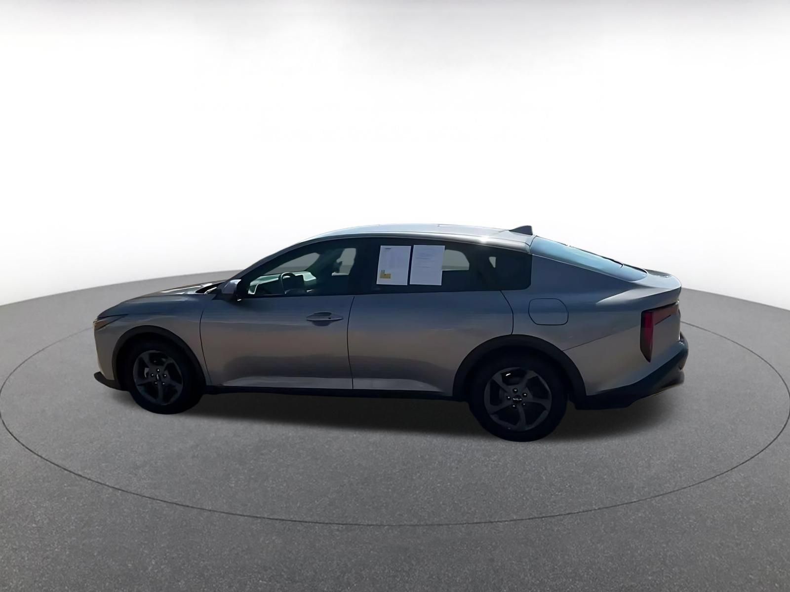 Used 2025 Kia K4 FWD image 8