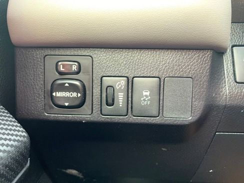 Used 2014 Toyota RAV4 XLE image 20