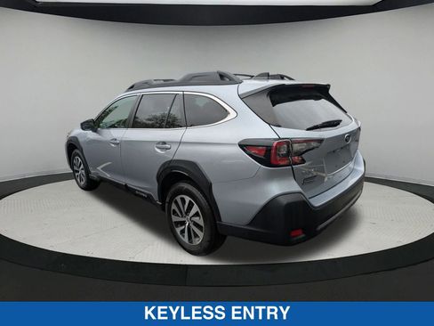 Certified 2023 Subaru Outback Premium image 6