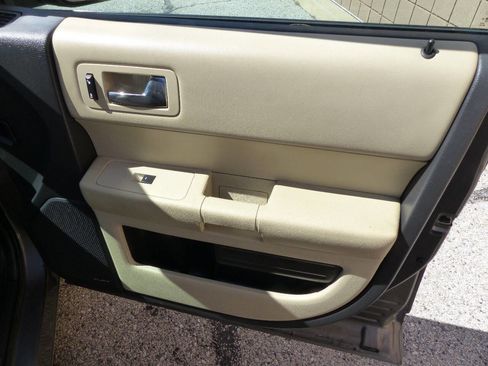 Used 2014 Ford Flex SE image 23