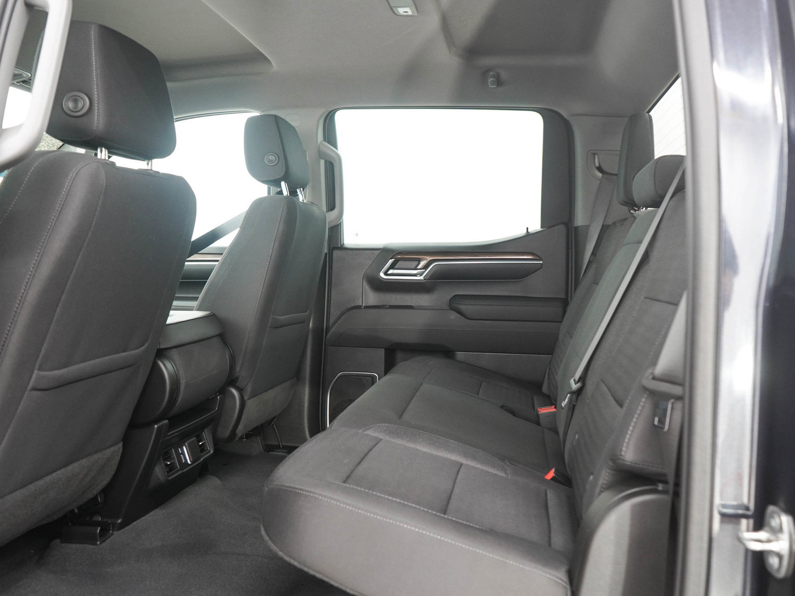 Used 2023 Chevrolet Silverado 1500 RST AWD/4WD image 15