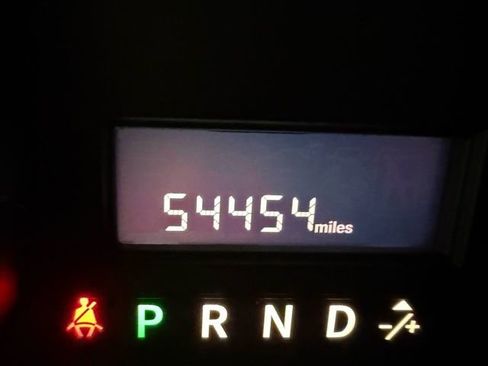 Used 2018 Dodge Grand Caravan SE w/ UConnect Hands-Free Group image 44