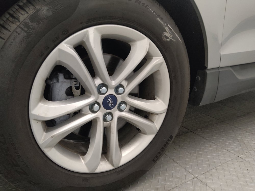Used 2020 Ford Edge SEL FWD image 31