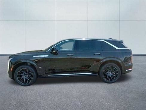 Used 2025 Cadillac Escalade IQ Luxury 2 AWD/4WD image 2