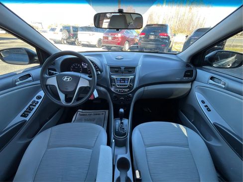 Used 2015 Hyundai Accent GLS image 27