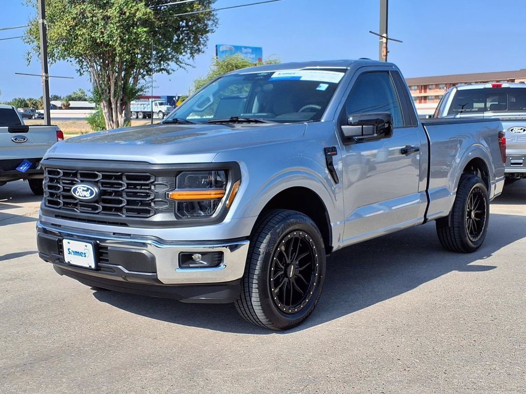 Used 2025 Ford F150 XL w/ Equipment Group 103A High RWD image 4