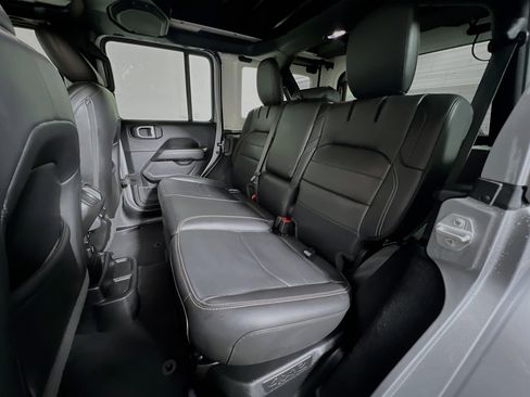 Used 2021 Jeep Wrangler Unlimited Sahara w/ Cold Weather Group image 29