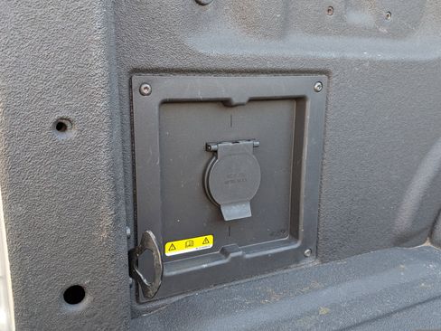 Certified 2022 Ford F150 XLT w/ Equipment Group 302A High image 13