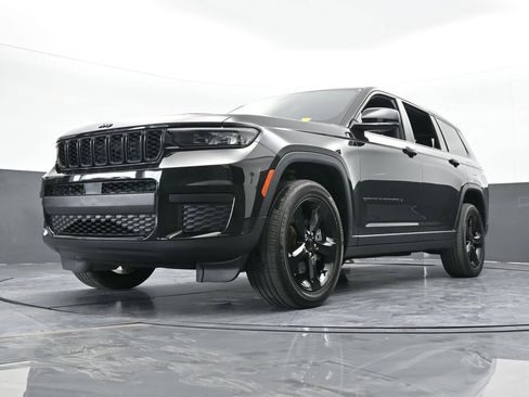 Used 2021 Jeep Grand Cherokee L Laredo image 57