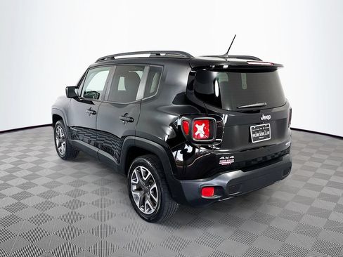 Used 2016 Jeep Renegade Latitude w/ Popular Equipment Group AWD/4WD image 5