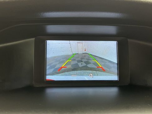 Used 2018 Ford Focus SE FWD image 5