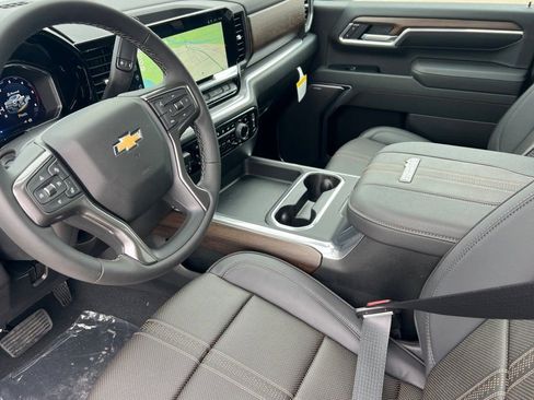 New 2026 Chevrolet Silverado 3500 High Country w/ High Country Premium Package AWD/4WD image 7