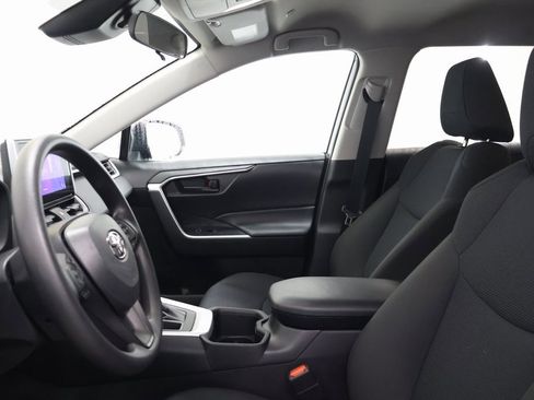 Used 2023 Toyota RAV4 LE image 13