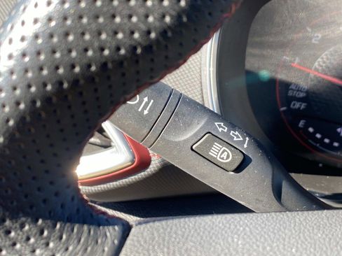 Used 2023 Chevrolet TrailBlazer RS image 18