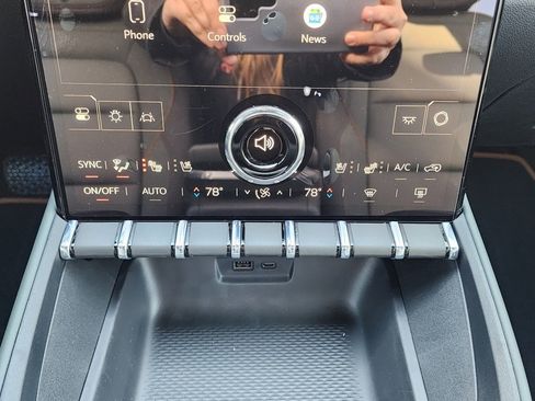 New 2026 GMC Terrain AT4 w/ Convenience Package III image 30