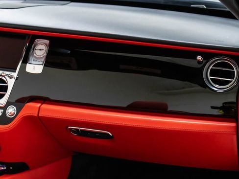Used 2020 Rolls-Royce Dawn RWD image 49