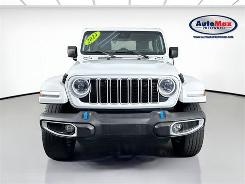 Used 2024 Jeep Wrangler Unlimited Sahara image 6