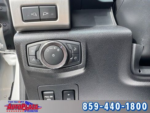 Used 2019 Ford F150 Platinum w/ Equipment Group 701A Luxury image 23