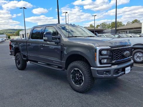 New 2026 Ford F250 Lariat w/ Tremor Off-Road Package image 2