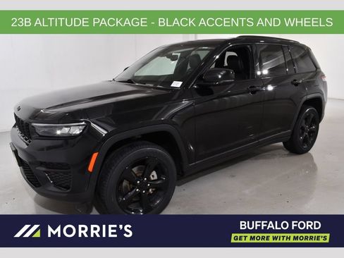 Used 2023 Jeep Grand Cherokee Altitude AWD/4WD image 1