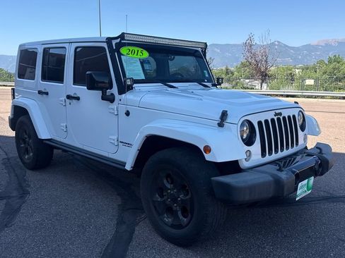 Used 2015 Jeep Wrangler Unlimited Sahara AWD/4WD image 18