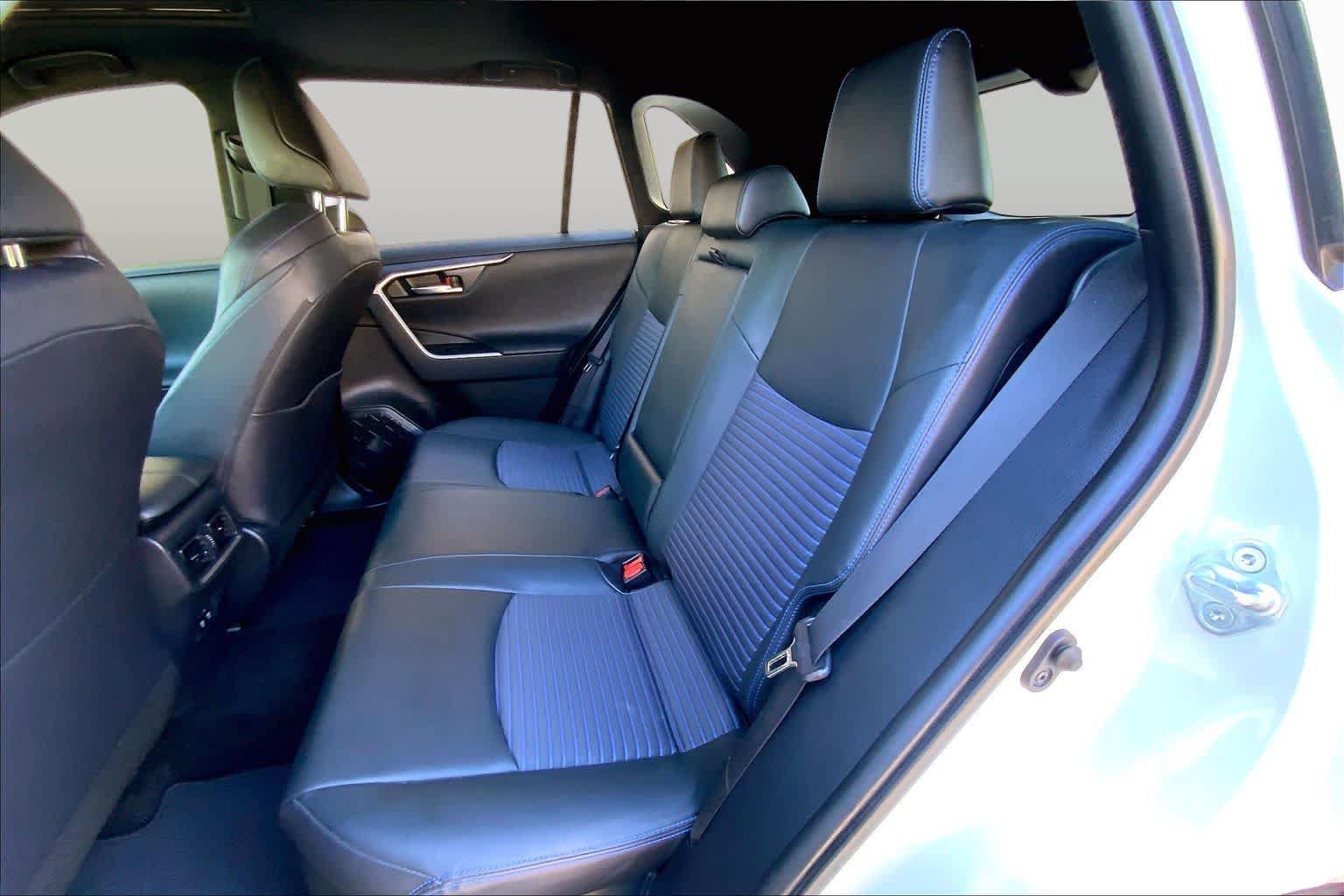 Used 2020 Toyota RAV4 XSE AWD/4WD image 21