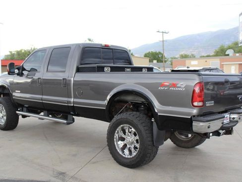 Used 2005 Ford F350 Lariat AWD/4WD image 12