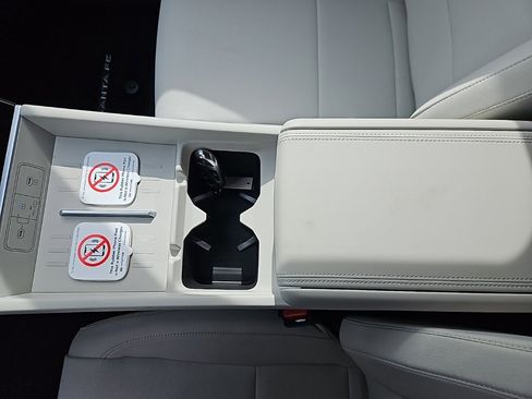 New 2025 Hyundai Santa Fe SE image 15