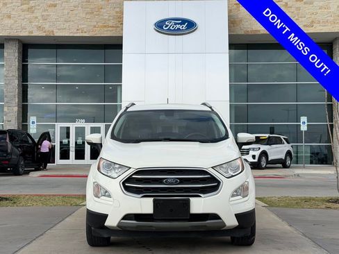 Used 2020 Ford EcoSport Titanium image 2