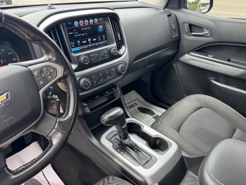 Used 2018 Chevrolet Colorado LT RWD image 12