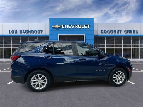 Used 2023 Chevrolet Equinox LS image 9