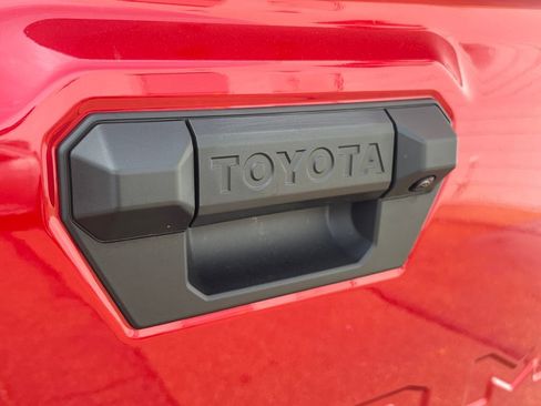 New 2026 Toyota Tacoma SR AWD/4WD image 31