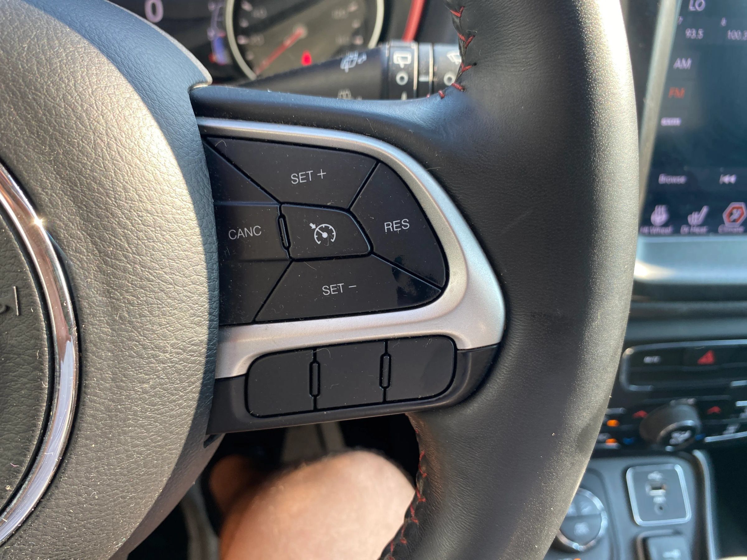 Used 2018 Jeep Compass Trailhawk w/ Cold Weather Group AWD/4WD image 15
