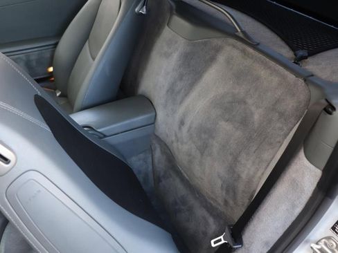 Used 2009 Porsche Cayman image 19