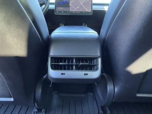 Used 2018 Tesla Model 3 Long Range image 30