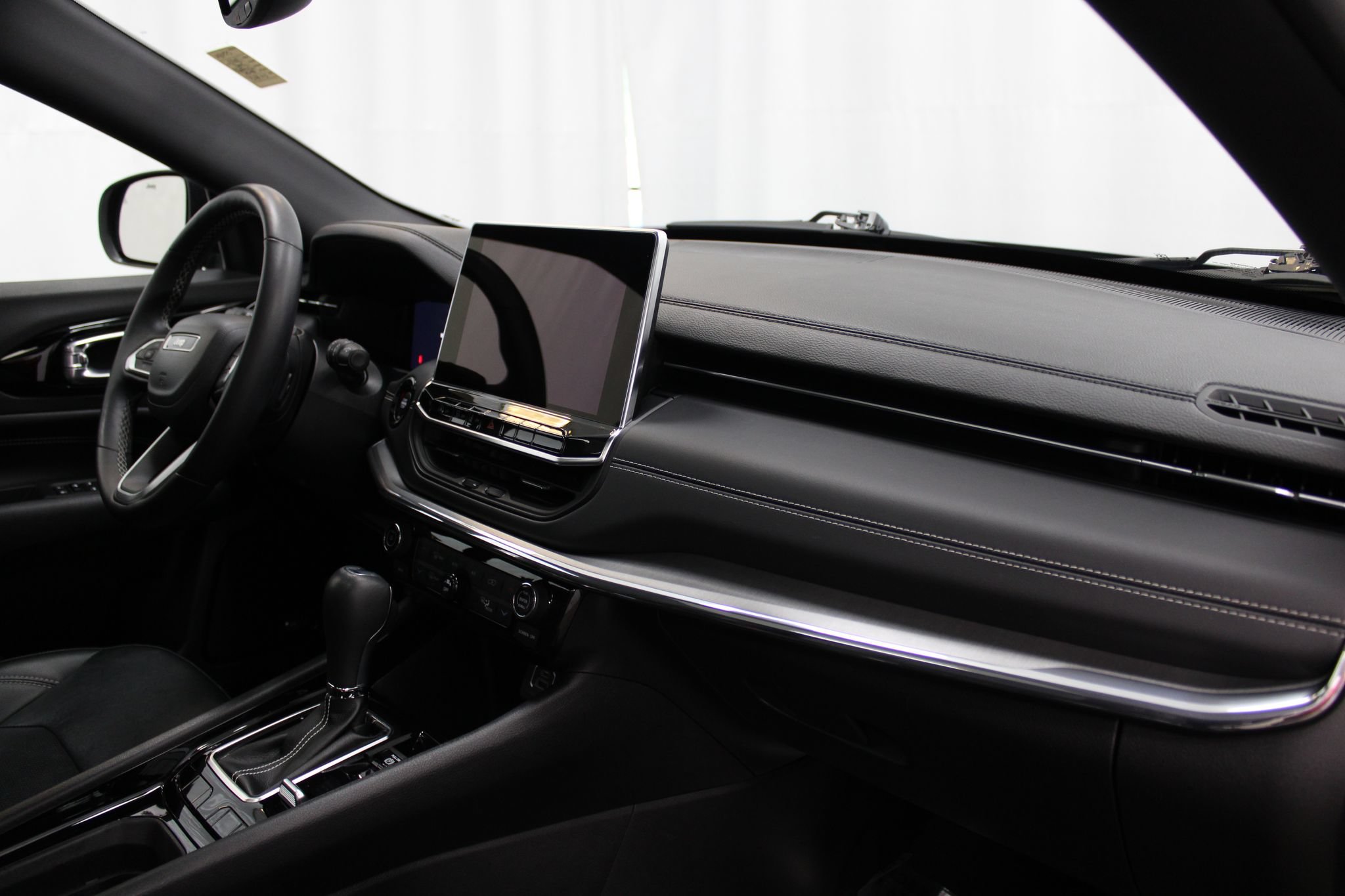 Used 2022 Jeep Compass High Altitude AWD/4WD image 25