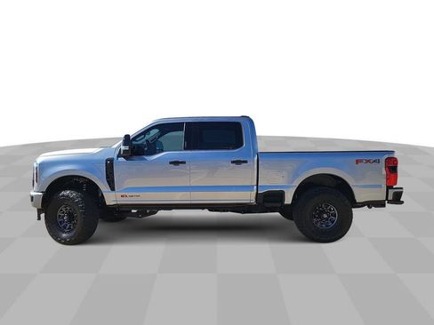 Used 2024 Ford F250 Platinum image 5