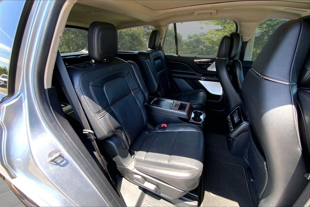 Used 2022 Lincoln Aviator Reserve w/ Equipment Group 201A AWD/4WD image 24