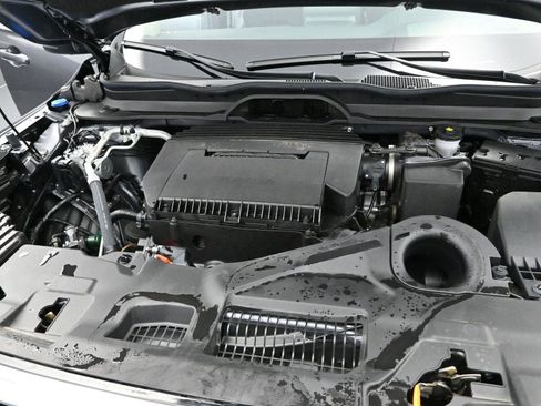 Used 2025 Honda Pilot Elite image 33