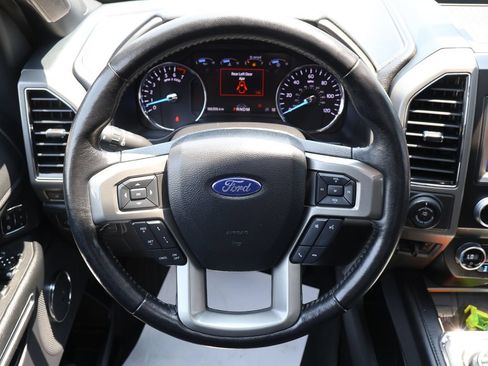 Used 2021 Ford Expedition XLT AWD/4WD image 14
