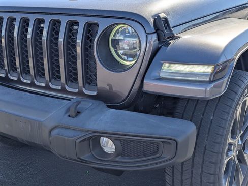 Used 2021 Jeep Wrangler Unlimited Sahara AWD/4WD image 11