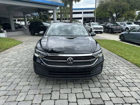 Used 2024 Volkswagen Jetta SE FWD image 18