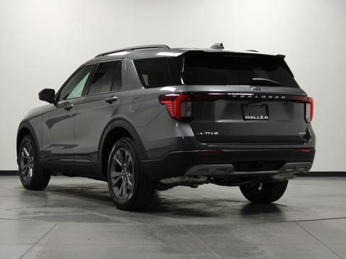 New 2026 Ford Explorer Active w/ Active Comfort Package AWD/4WD image 6