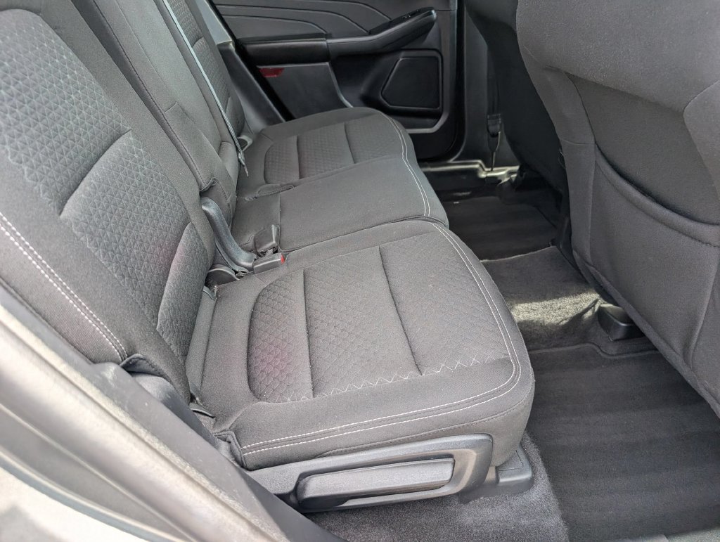 Used 2025 Ford Escape Active AWD/4WD image 29