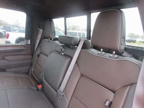 New 2026 GMC Sierra 2500 Denali w/ Denali Reserve Package image 15